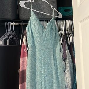 I sadly did not get to wear this prom dress, figured someone else could use it!